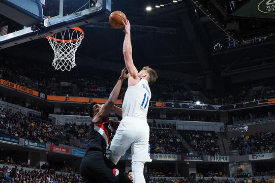 步行者6人上双以106-100险胜开拓者 萨博尼斯20+11 麦科勒姆28+8 步行者6人上双以106-100险胜开拓者 萨博尼斯20+11 麦科勒姆28+8