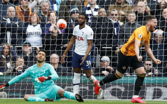 英超-热刺主场2-3狼队各项赛事3连败 两度领先遭逆转! 英超-热刺主场2-3狼队各项赛事3连败 两度领先遭逆转!