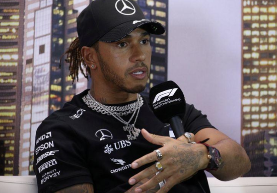 汉密尔顿2.24亿荣登富豪榜首!超贝克汉姆最高纪录 汉密尔顿2.24亿荣登富豪榜首!超贝克汉姆最高纪录