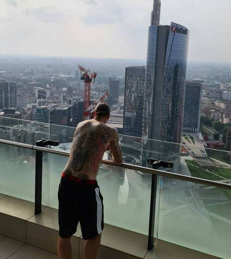 伊布2次新冠检测均为阴性 例行装X:上帝回来了! 伊布2次新冠检测均为阴性 例行装X:上帝回来了!