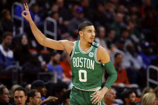 后生可畏!塔图姆5年1.95亿美元顶薪续约凯尔特人 后生可畏!塔图姆5年1.95亿美元顶薪续约凯尔特人