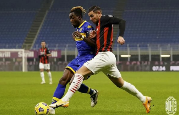 意甲-特奥双响+绝平恰10三中框 AC米兰连扳两球2-2帕尔马 意甲-特奥双响+绝平恰10三中框 AC米兰连扳两球2-2帕尔马