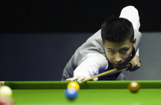 大奖赛赵心童两破百4-3绝杀希金斯 成8强中国独苗 大奖赛赵心童两破百4-3绝杀希金斯 成8强中国独苗