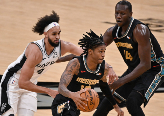 莫兰特19+11阿德14分里程碑 灰熊129-112擒马刺迎6连胜 莫兰特19+11阿德14分里程碑 灰熊129-112擒马刺迎6连胜