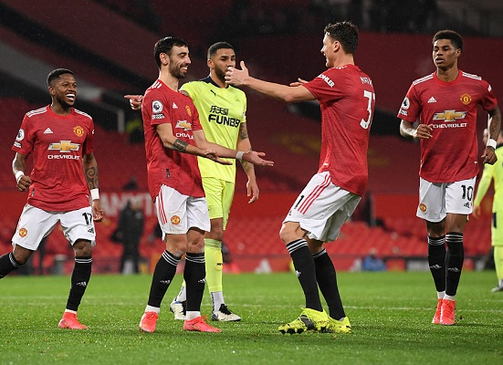 英超-曼联3-1轻取纽卡斯尔联 拉什福德破门+造点B费献传射 英超-曼联3-1轻取纽卡斯尔联 拉什福德破门+造点B费献传射