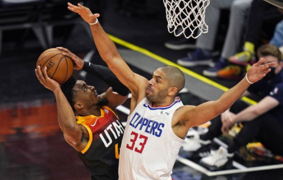 米切尔37分小卡21分 爵士20记3分以117-111擒快船总分2-0 米切尔37分小卡21分 爵士20记3分以117-111擒快船总分2-0