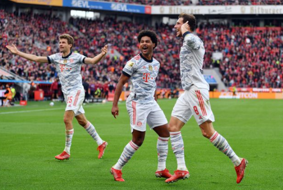 德甲-拜仁5-1勒沃库森 莱万格纳布里双响穆勒传射 德甲-拜仁5-1勒沃库森 莱万格纳布里双响穆勒传射