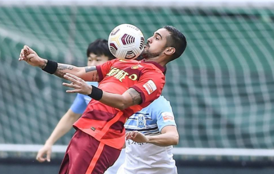 中超-广州城2-1战胜河北夺第7 宋文杰世界波+梅开二度 中超-广州城2-1战胜河北夺第7 宋文杰世界波+梅开二度