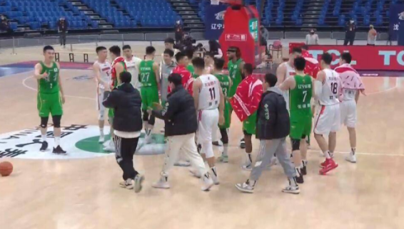 付豪38+12 张镇麟20+8+6断 辽宁102-90双杀广东豪取8连胜 付豪38+12 张镇麟20+8+6断 辽宁102-90双杀广东豪取8连胜