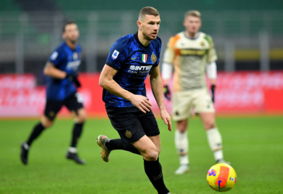 意甲-国米主场2-1逆转击败威尼斯 巴雷拉破门哲科头球绝杀 意甲-国米主场2-1逆转击败威尼斯 巴雷拉破门哲科头球绝杀