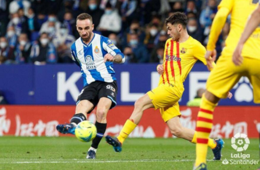 西甲-巴萨2-2战平西班牙人 吕克-德容绝平皮克染红 西甲-巴萨2-2战平西班牙人 吕克-德容绝平皮克染红