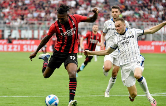 意甲-AC米兰2-0战胜亚特兰大 莱奥破门特奥一条龙建功 意甲-AC米兰2-0战胜亚特兰大 莱奥破门特奥一条龙建功