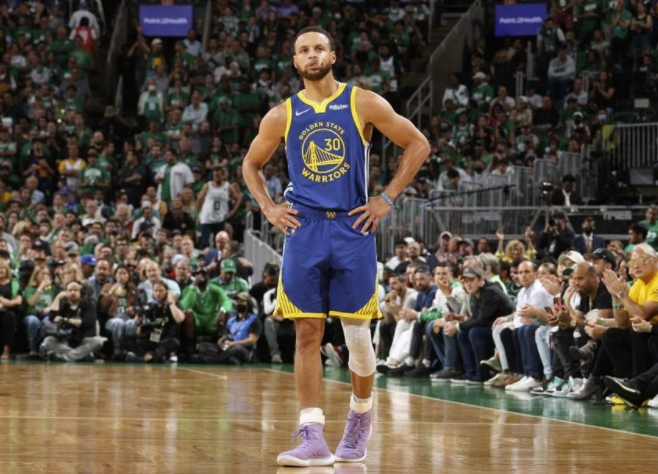 历史首位6000万先生!2017年至2026年NBA最高薪均为库里 历史首位6000万先生!2017年至2026年NBA最高薪均为库里