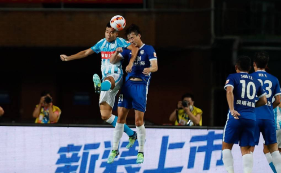 中超-武汉三镇3-0广州城戴维森谢鹏飞埃德米尔森建功 中超-武汉三镇3-0广州城戴维森谢鹏飞埃德米尔森建功