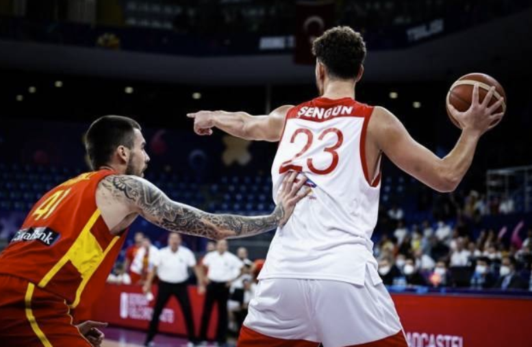 西班牙72-69险胜土耳其 西班牙72-69险胜土耳其