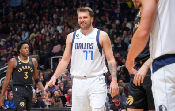 NBA-猛龙105-100力克独行侠 东契奇24+7+8范乔丹26分 阿努诺比26+9 NBA-猛龙105-100力克独行侠 东契奇24+7+8范乔丹26分 阿努诺比26+9