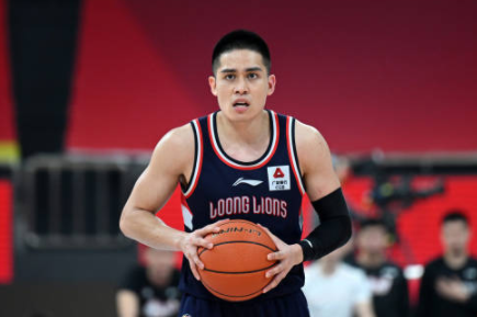 CBA-广州95-67大胜江苏获2连胜 陈盈骏18+8林书豪8分4板 CBA-广州95-67大胜江苏获2连胜 陈盈骏18+8林书豪8分4板