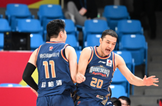 CBA-同曦111-103轻取四川获四连胜 西热力江11+15哈达迪空砍三双 CBA-同曦111-103轻取四川获四连胜 西热力江11+15哈达迪空砍三双