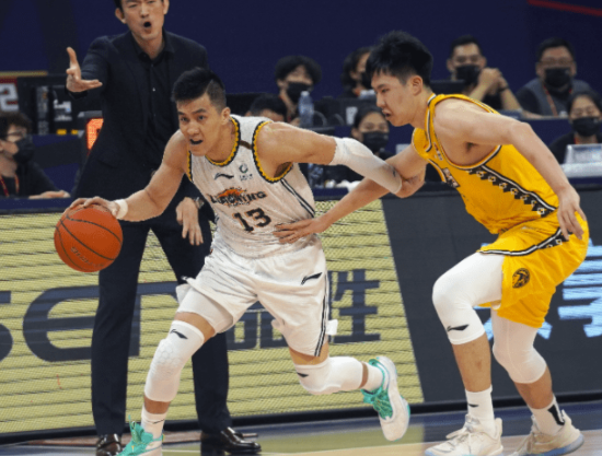 CBA-辽宁4人得分20+112-76大胜四川3连胜 郭艾伦21分赵继伟21+5 CBA-辽宁4人得分20+112-76大胜四川3连胜 郭艾伦21分赵继伟21+5