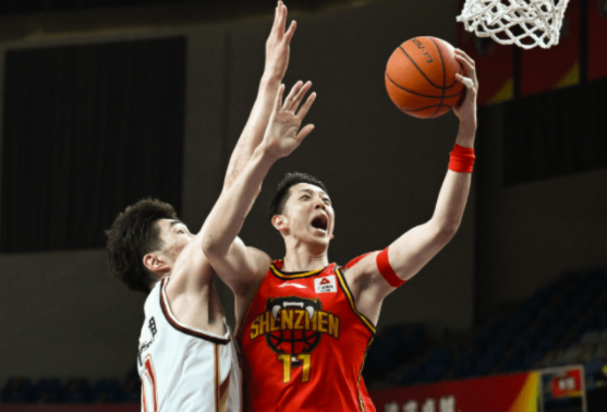 萨林杰22+16+6沈梓捷19分10板 深圳97-87力克山东取9连胜 萨林杰22+16+6沈梓捷19分10板 深圳97-87力克山东取9连胜