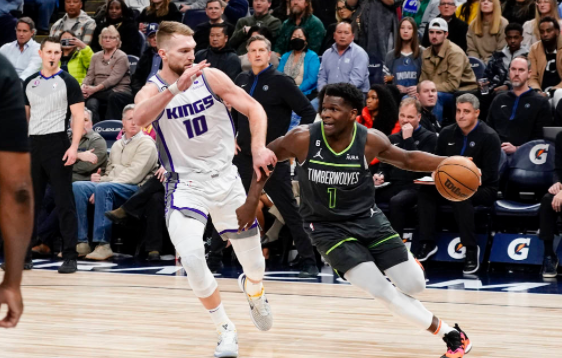 NBA-森林狼117-110胜国王 爱德华兹34+10福克斯空砍29分 拉塞尔7三分 NBA-森林狼117-110胜国王 爱德华兹34+10福克斯空砍29分 拉塞尔7三分