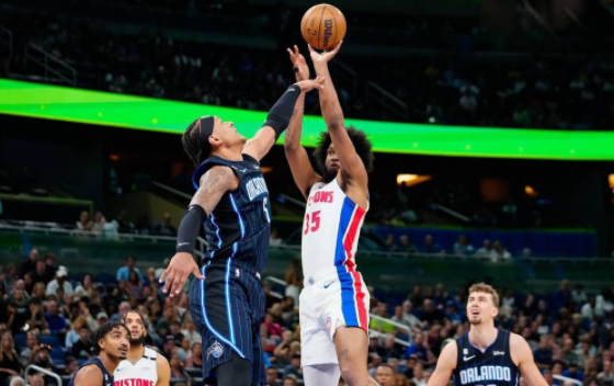 班凯罗14+9 怀斯曼12+10 魔术8人上双128-102送活塞9连败 班凯罗14+9 怀斯曼12+10 魔术8人上双128-102送活塞9连败