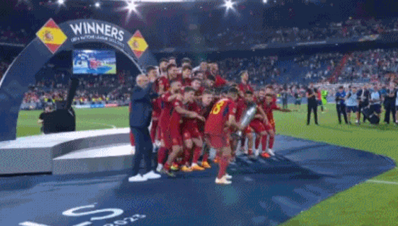 1687134302591137.gif 5.gif