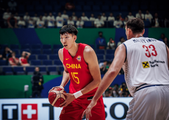 篮世杯-周琦12+5李凯尔0分 中国男篮首战63-105惨负塞尔维亚 篮世杯-周琦12+5李凯尔0分 中国男篮首战63-105惨负塞尔维亚