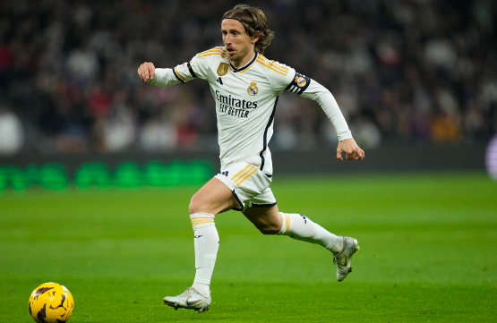 西甲-皇马4-1轻取黄潜,魔笛传射,贝林罗德里戈破门 西甲-皇马4-1轻取黄潜,魔笛传射,贝林罗德里戈破门