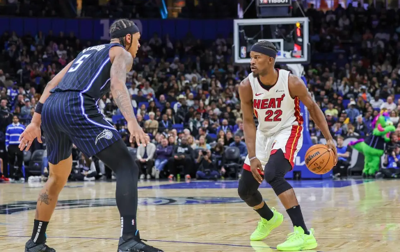 班凯罗20+10 小瓦格纳19+5 阿德巴约22+11+7 魔术105-87送热火3连败 班凯罗20+10 小瓦格纳19+5 阿德巴约22+11+7 魔术105-87送热火3连败