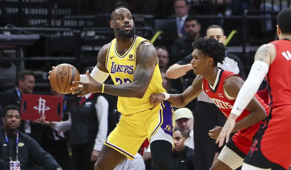 火箭135-119轻取湖人 格林34+12+7 申京31+12+7 詹姆斯23+6+10 火箭135-119轻取湖人 格林34+12+7 申京31+12+7 詹姆斯23+6+10