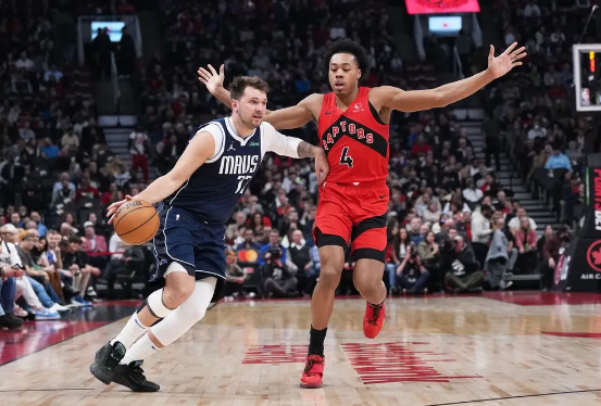 东契奇生日夜拿下30+三双 欧文29分独行侠136-125力擒猛龙 东契奇生日夜拿下30+三双 欧文29分独行侠136-125力擒猛龙