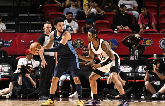 NBA夏联-拉松加时绝杀拉拉维亚空砍32+6 热火120-118险胜灰熊夺冠 NBA夏联-拉松加时绝杀拉拉维亚空砍32+6 热火120-118险胜灰熊夺冠