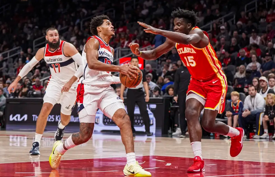 普尔26分 库兹马25+11 约翰逊29+12 状元榜眼低迷 奇才胜老鹰