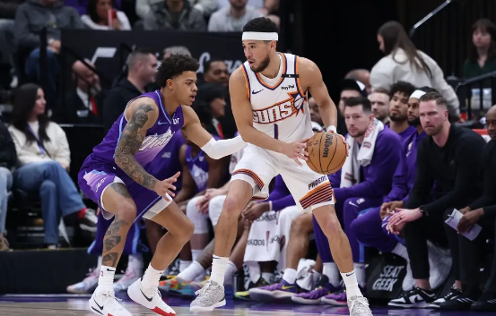 杜兰特复出30+8克拉克森23分 布克34分太阳134-126胜爵士结束3连败