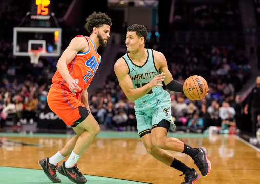 亚历山大22+6 哈滕12+15 布里奇斯19+10 雷霆胜黄蜂取10连胜 亚历山大22+6 哈滕12+15 布里奇斯19+10 雷霆胜黄蜂取10连胜