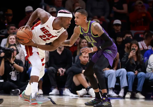 希罗32分 阿德巴约23+9+10 墨菲34分 热火送鹈鹕11连败 希罗32分 阿德巴约23+9+10 墨菲34分 热火送鹈鹕11连败