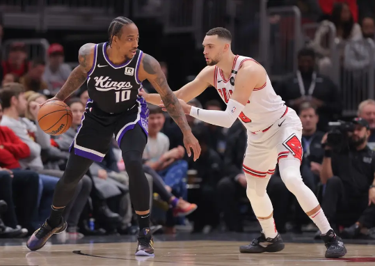 小萨22+16+8 福克斯复出26+9 拉文36+10 国王险胜公牛取7连胜