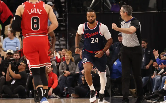 哈登17中5 拉文35分 小卡&祖巴茨缺阵 快船不敌公牛结束4连胜