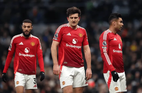 英超-热刺1-0小胜曼联，麦迪逊破门，加纳乔失良机