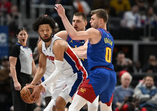 约基奇23+17+15 康宁汉姆12中3 掘金4人20+终结活塞8连胜