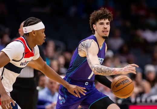 米德尔顿17+5+6 马威24+12 奇才8人上双横扫黄蜂