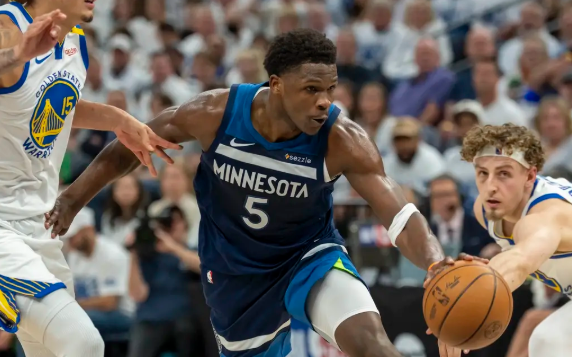 兰德尔24+7+11 华子20+9 库里伤缺 森林狼轻取勇士追平大比分